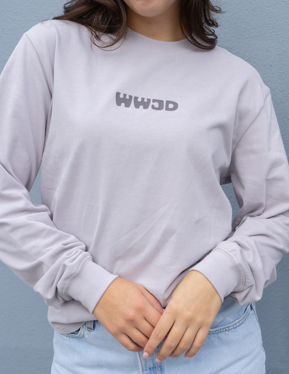 Camiseta unisex morada WWJD