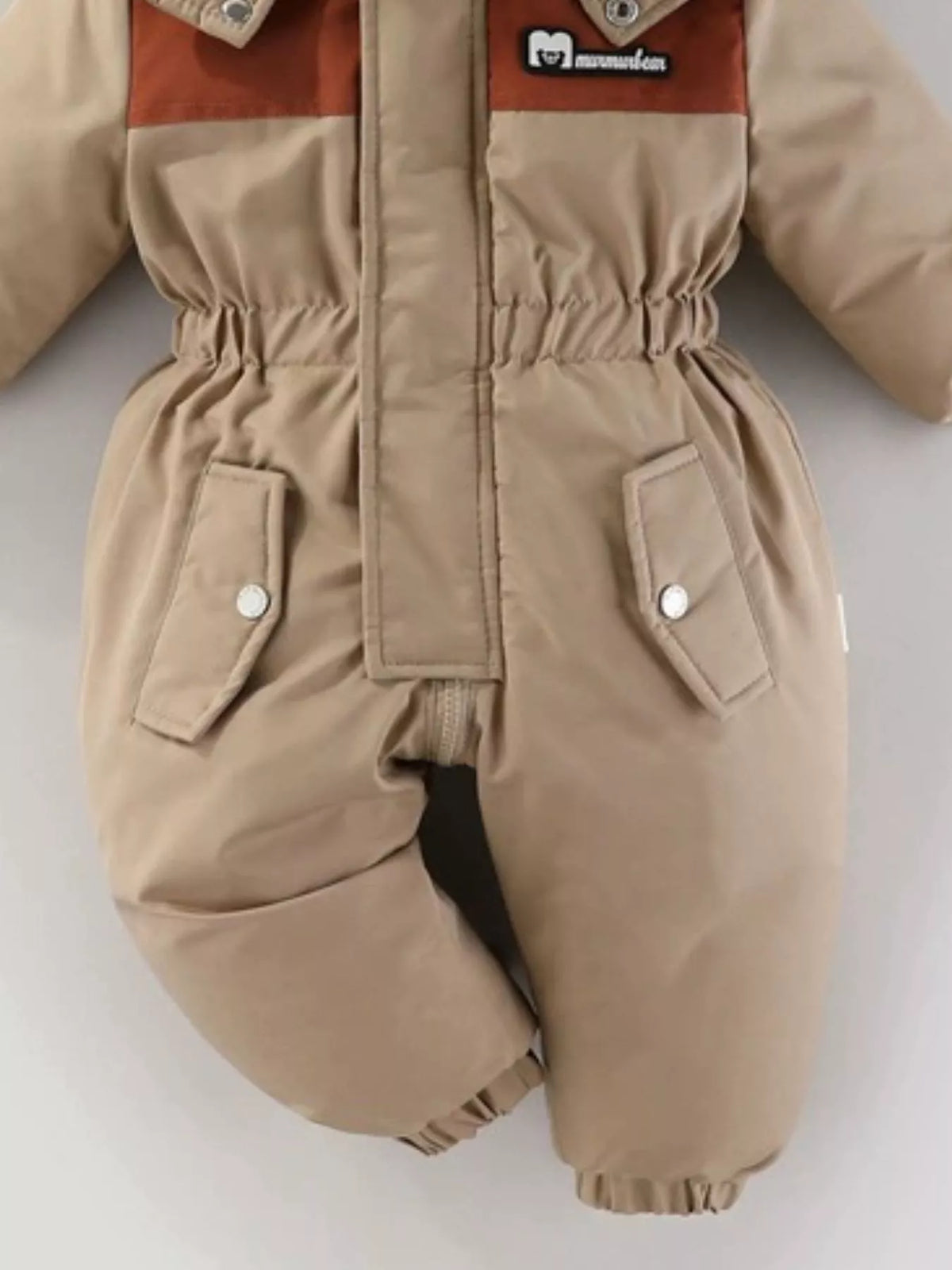 Mono de una pieza con capucha de piel sintética para niños