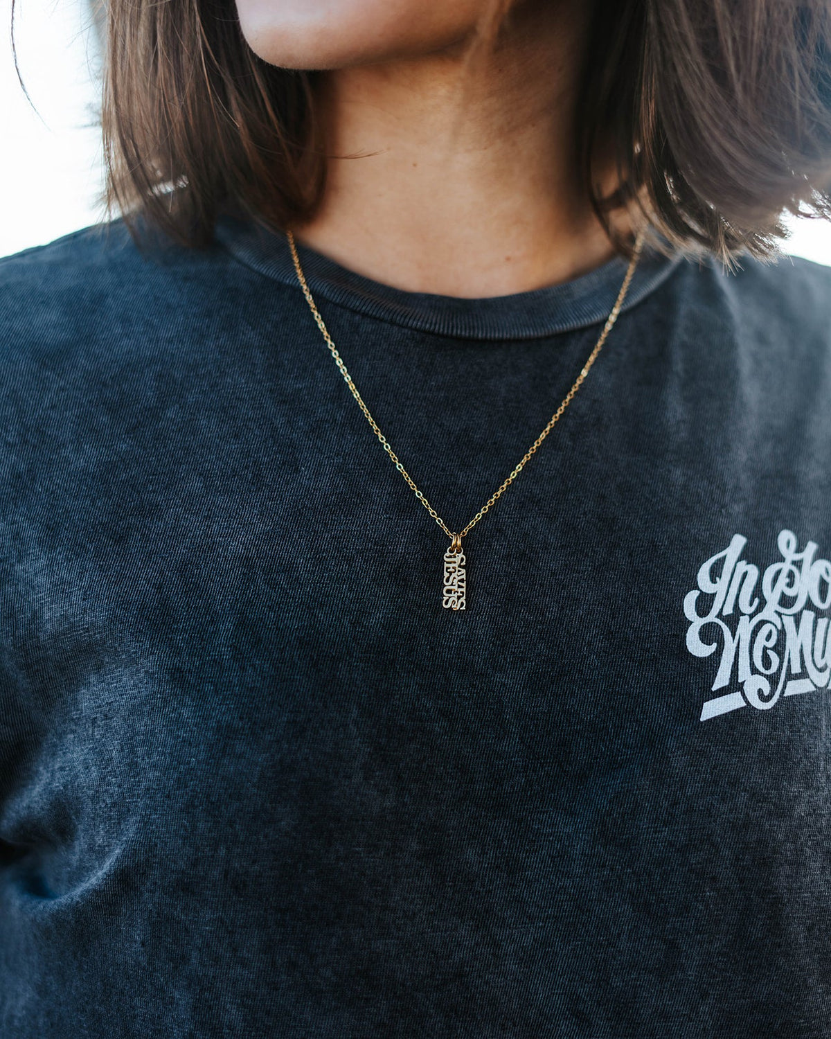 Collar de oro «Jesús salva»