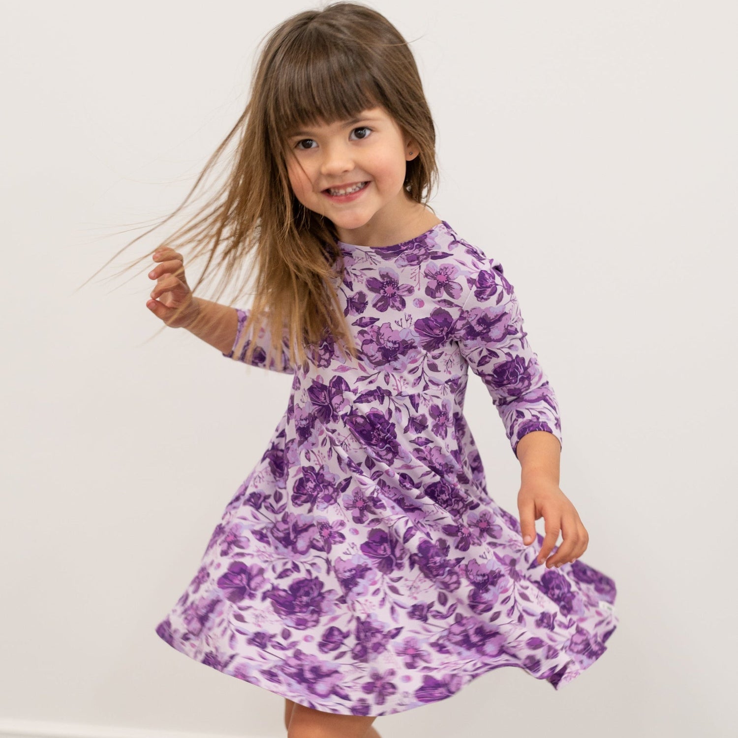 Vestido de niña con remolinos de Amelia Bedelia