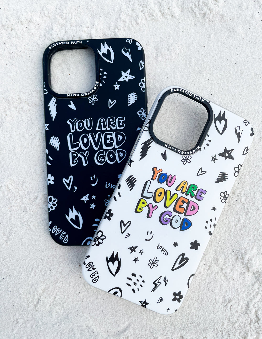 Funda para teléfono negra "Eres amado por Dios" 