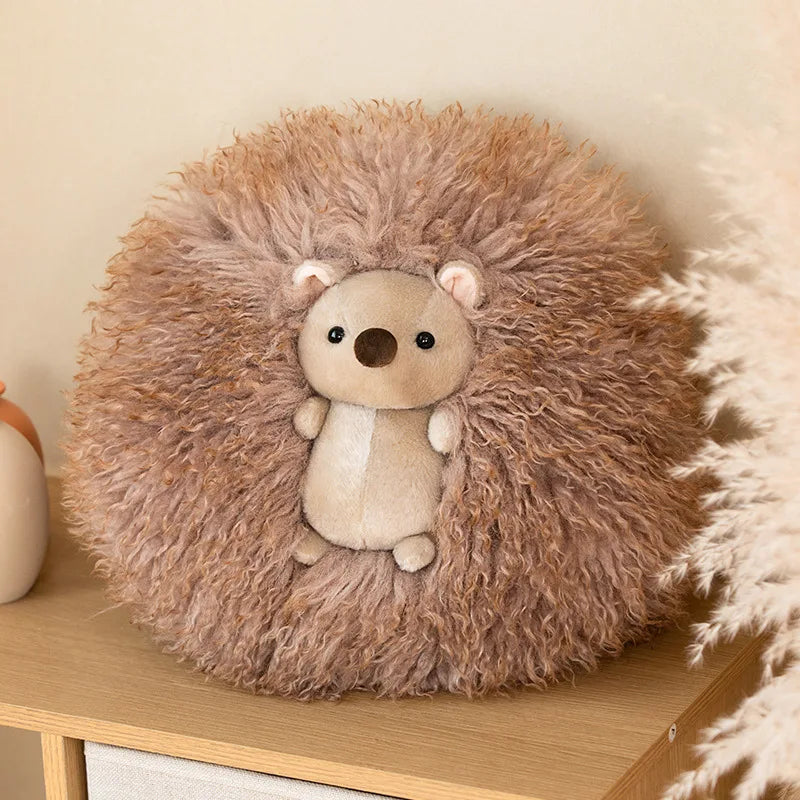 Lindos y esponjosos erizos de peluche