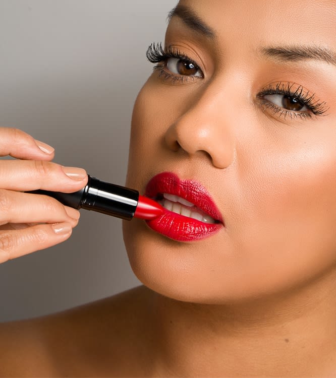 Lápiz labial Pro Lip Color