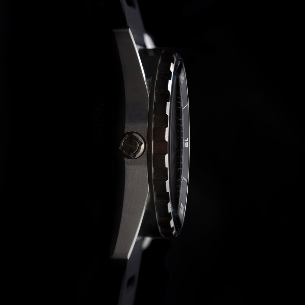 DV-02 - RELOJ DE BUCEO AUTOMÁTICO CON CORREA DEPORTIVA DE SILICONA