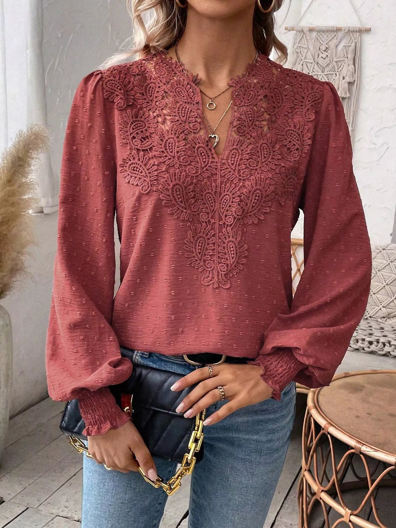 Blusa de manga larga con encaje