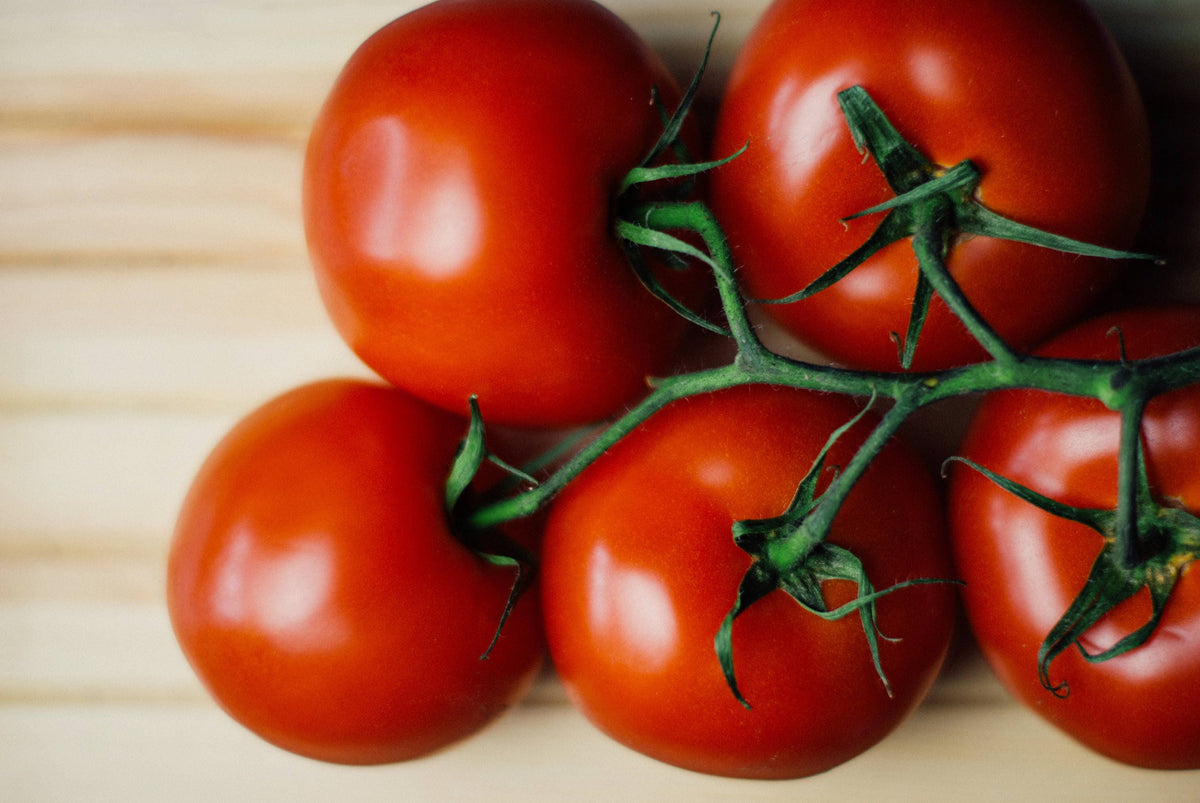 100 Red SWEETIE CHERRY TOMATO Super Sweet 1" Lycopersicon Fruit Vegetable Seeds