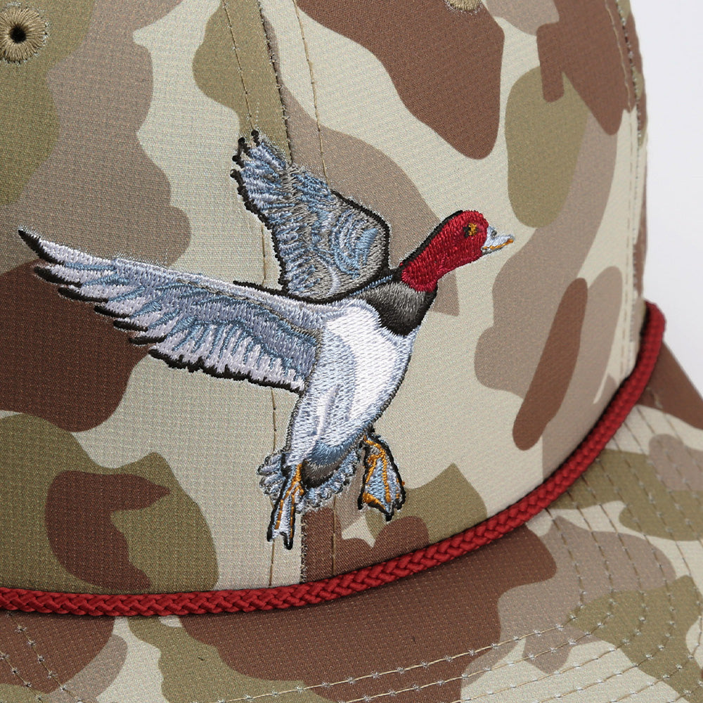 Gorra de pato pelirroja de 6 paneles con diseño de aves acuáticas