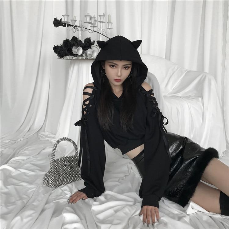 Sudadera con capucha de gato negro