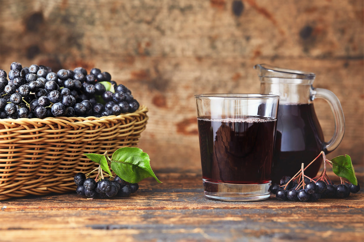 50 semillas de aronia negra (Aronia melanocarpa), arbusto de flores blancas y frutos.