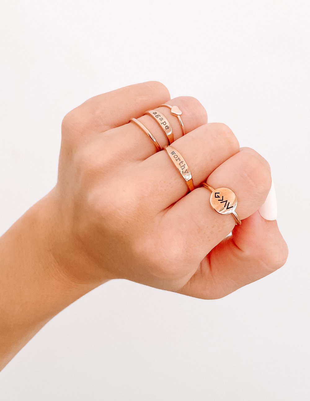 Anillo digno